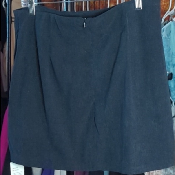 HALARA Charcoal Corduroy Mini Skirt - Picture 2 of 4